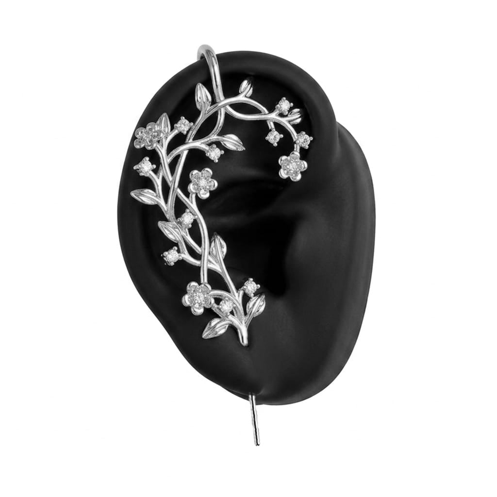 Flourishing ear cuff in silver, right-ear version